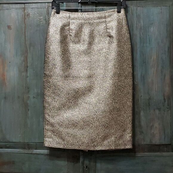 WORTHINGTON, BLACK AND GOLD SHIMMER PENCIL SKIRT, Size 4 - Picture 3 of 7